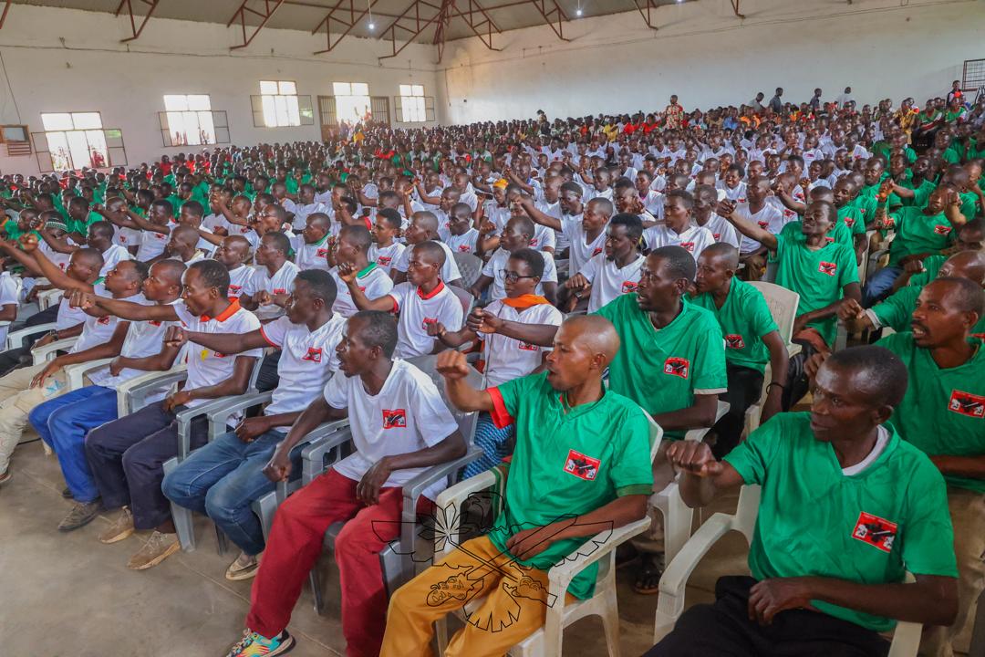 Plus de 1600 jeunes du parti CNDD-FDD « Imbonerakure » formés en développement communautaire et consolidation de la paix.