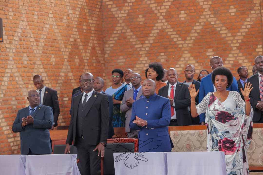 Messe d’ouverture de la Prière organisée par le CNDD-FDD à Gitega : l’Archevêque Bonaventure Nahimana plaide pour l’humilité, la justice et une éducation renforcée