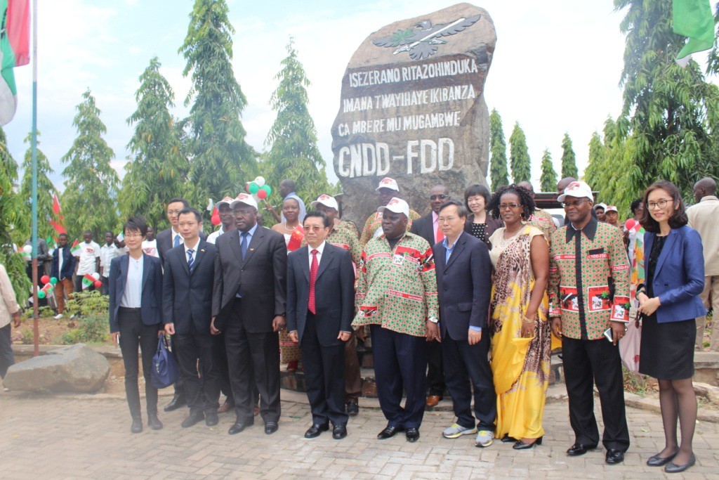 Visite d’une délégation chinoise du Parti Communiste Chinois au Burundi