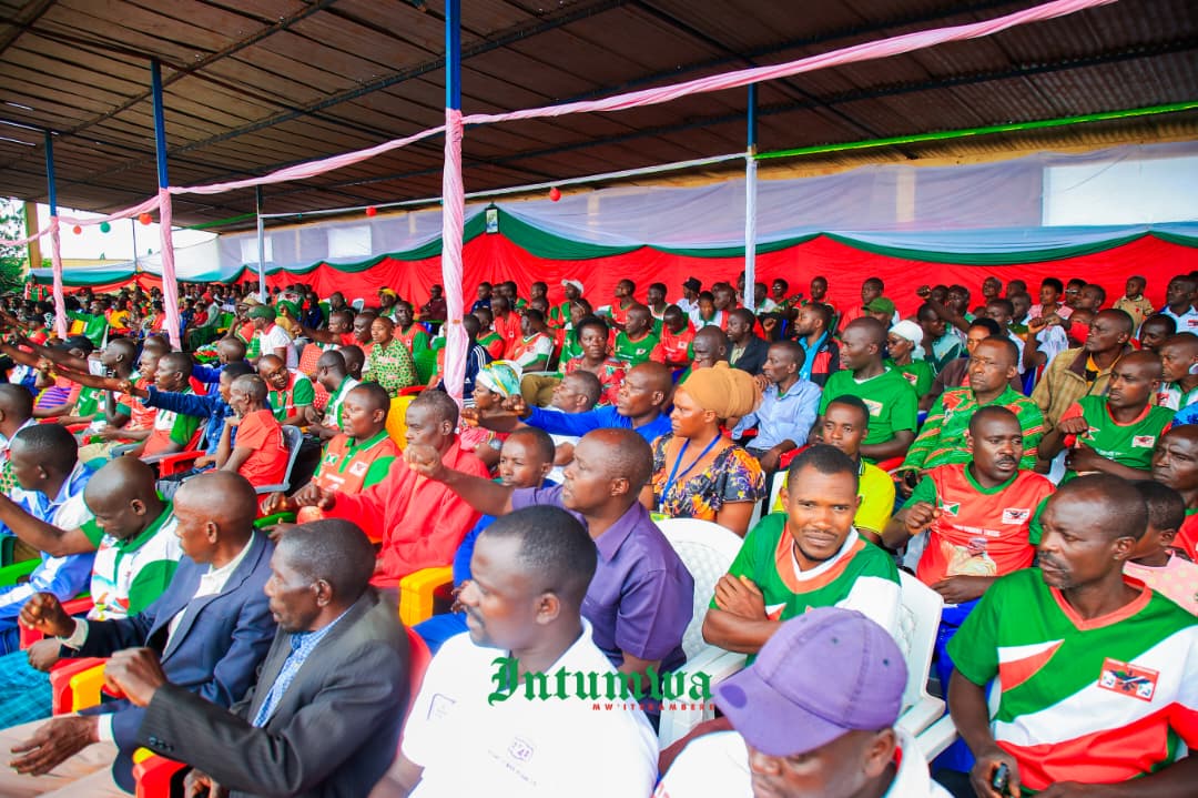 Burunga : Abagumyabanga barashigikiye Nyenicubahiro Umukuru w’Igihugu.